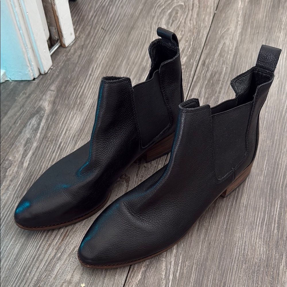 Lucky Brand Black Leather Ankle Boots